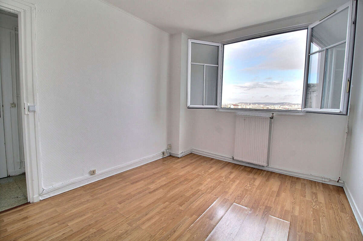 Appartement à BOIS-COLOMBES