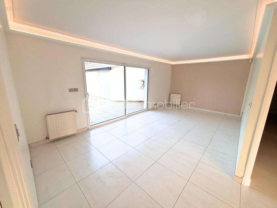 Maison à LE PIAN-MEDOC