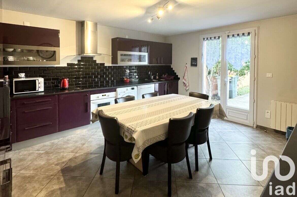 Photo 5 - Maison à DECINES-CHARPIEU