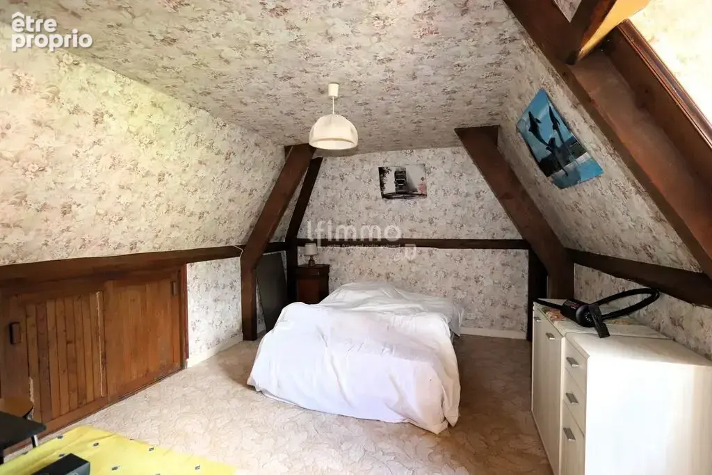 Maison - Immeuble de rapport de 185m² - photo 9