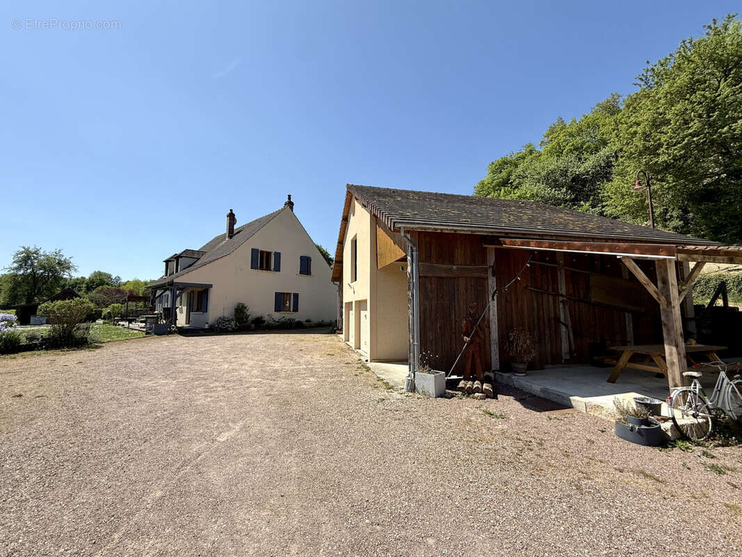 Maison à CHEVROCHES