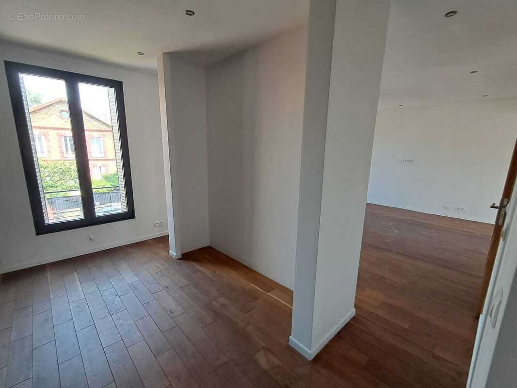 Maison 165 m² à Les Pavillons-Sous-Bois  - photo 8