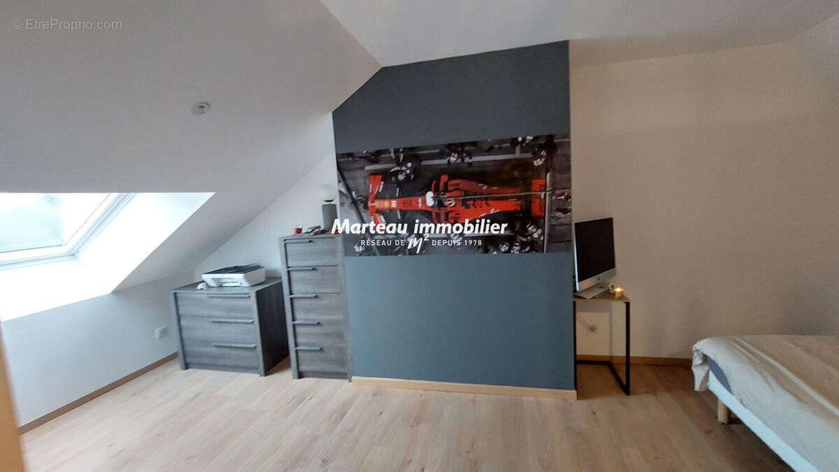 Maison à JOUE-L'ABBE