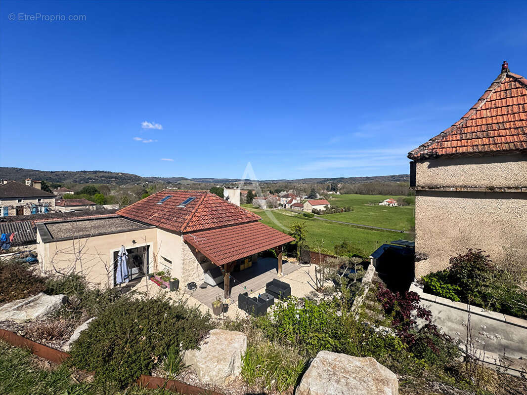 Maison à PRAYSSAC