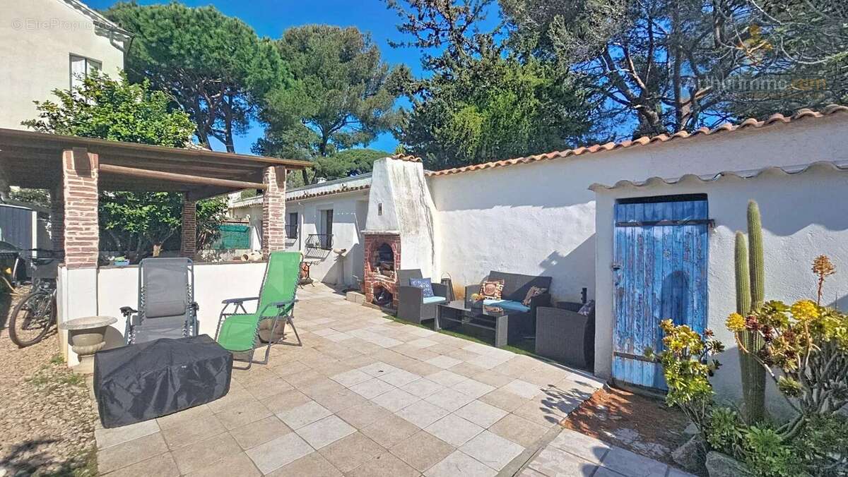 Maison à SIX-FOURS-LES-PLAGES