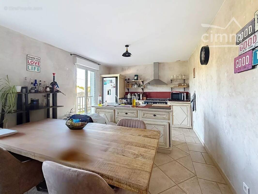 Appartement à L&#039;ISLE-SUR-LA-SORGUE