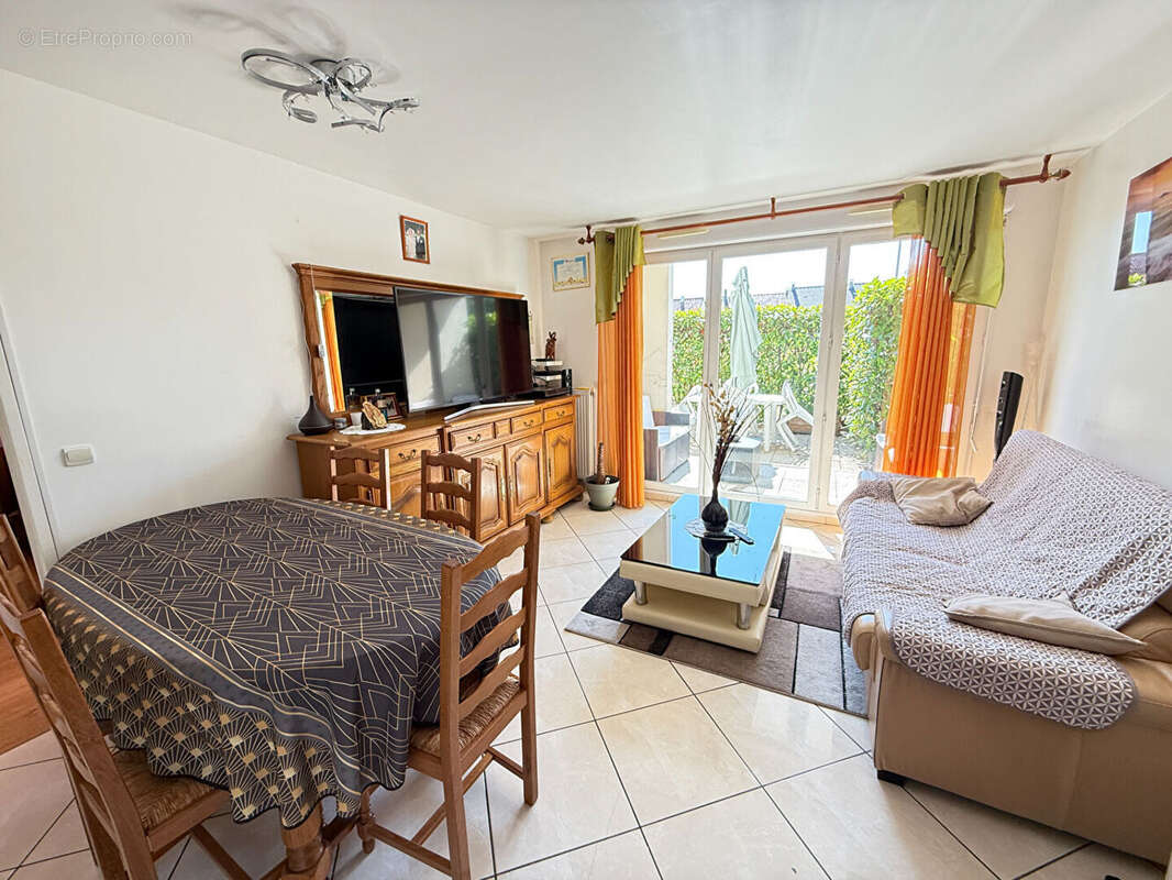 Appartement à ELANCOURT