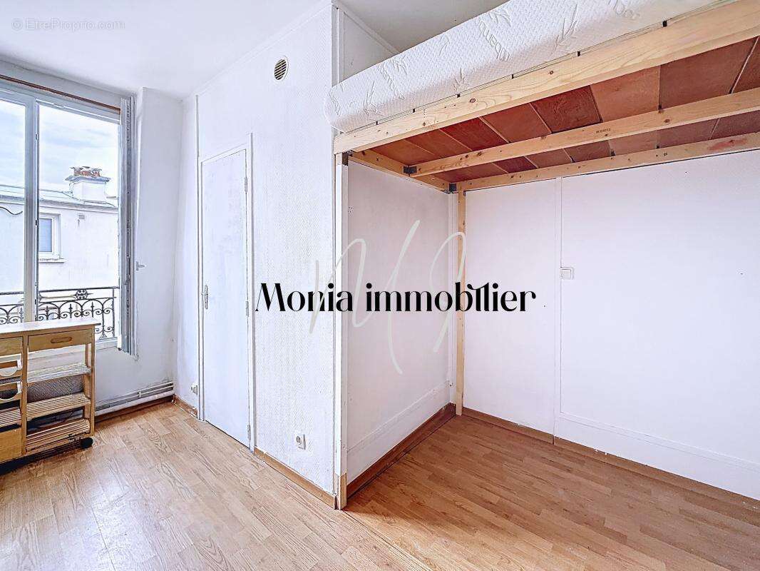 Appartement à LES LILAS