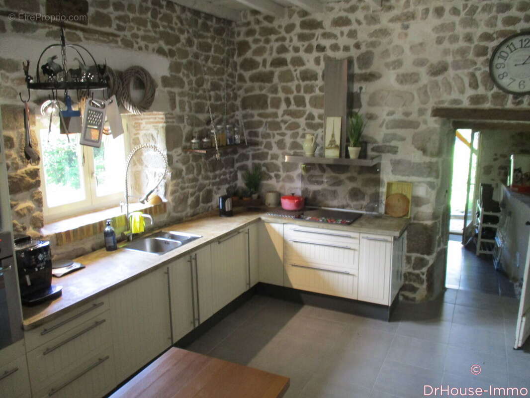 Maison à SAUVIAT