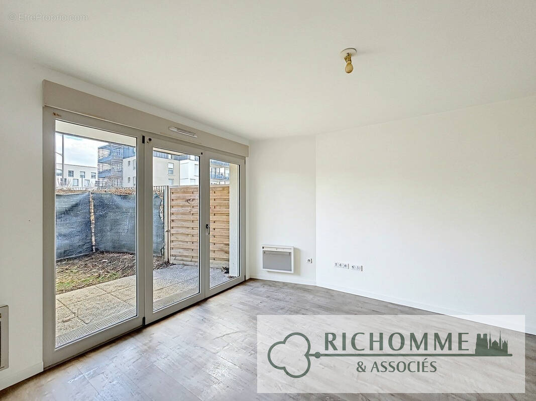 Appartement à BEZANNES