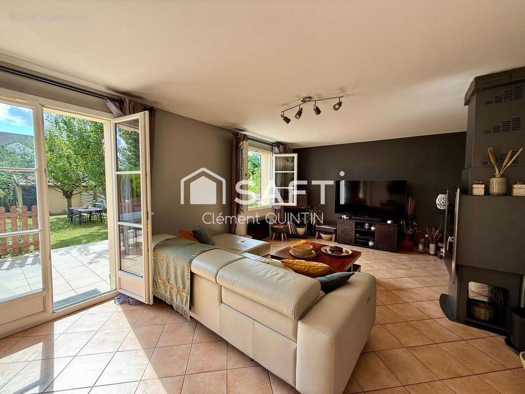 Photo 3 - Maison à LES CLAYES-SOUS-BOIS