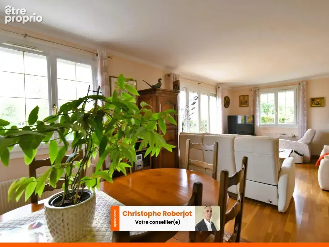 Maison de 4 chambres à Givry avec piscine sur terrain paysagé de 1800m2 - photo 6