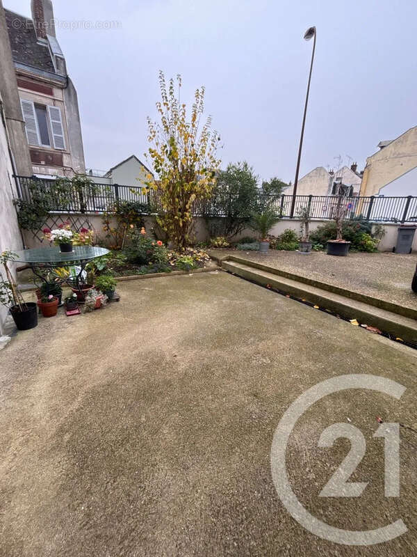 Maison à SAINT-QUENTIN