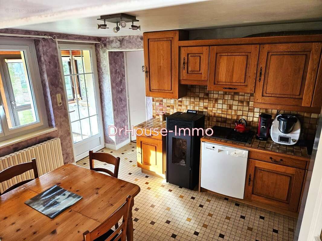 Maison à THENEUILLE