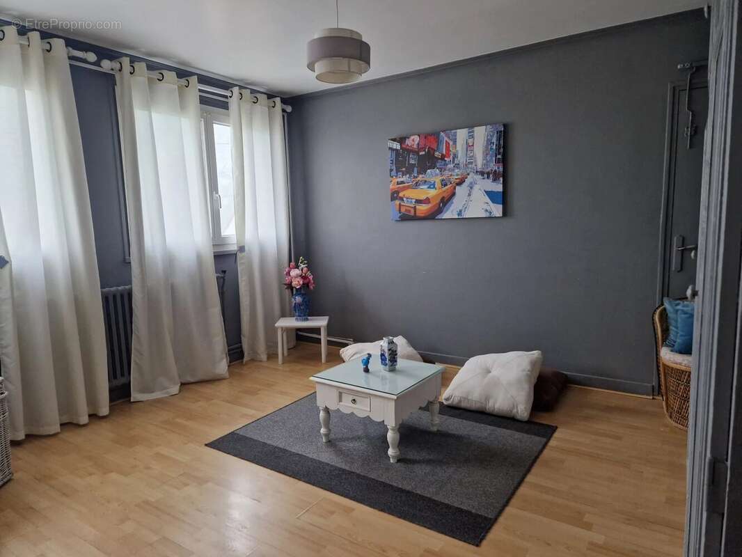 Maison à MAGNY-LES-HAMEAUX