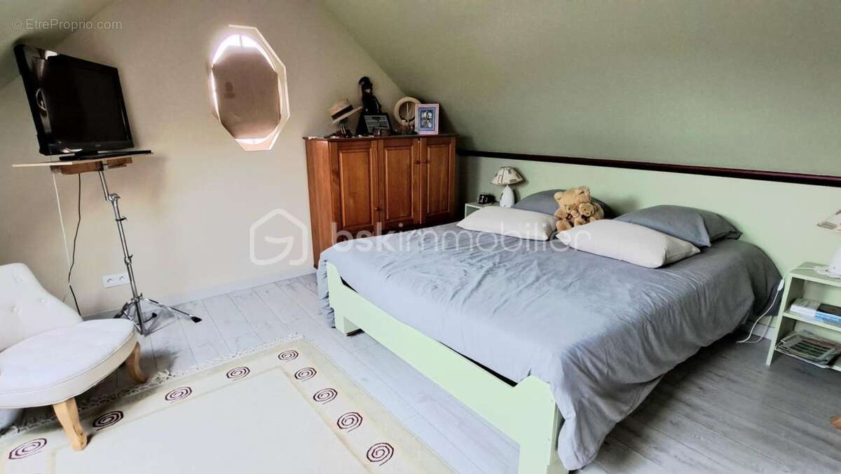 Maison à SAINT-LAURENT-EN-GATINES