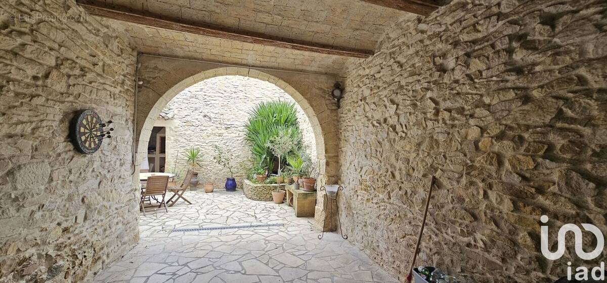 Photo 1 - Maison à UCHAUD