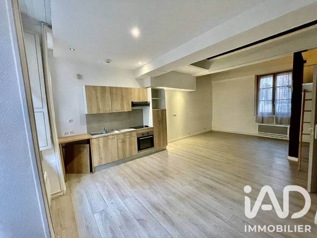 Photo 1 - Appartement à LYON-1E