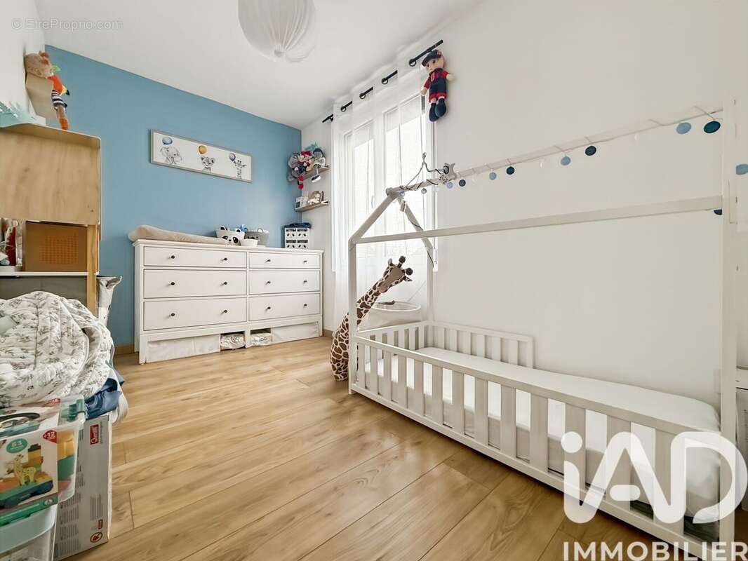 Photo 7 - Maison à CHATENAY-SUR-SEINE