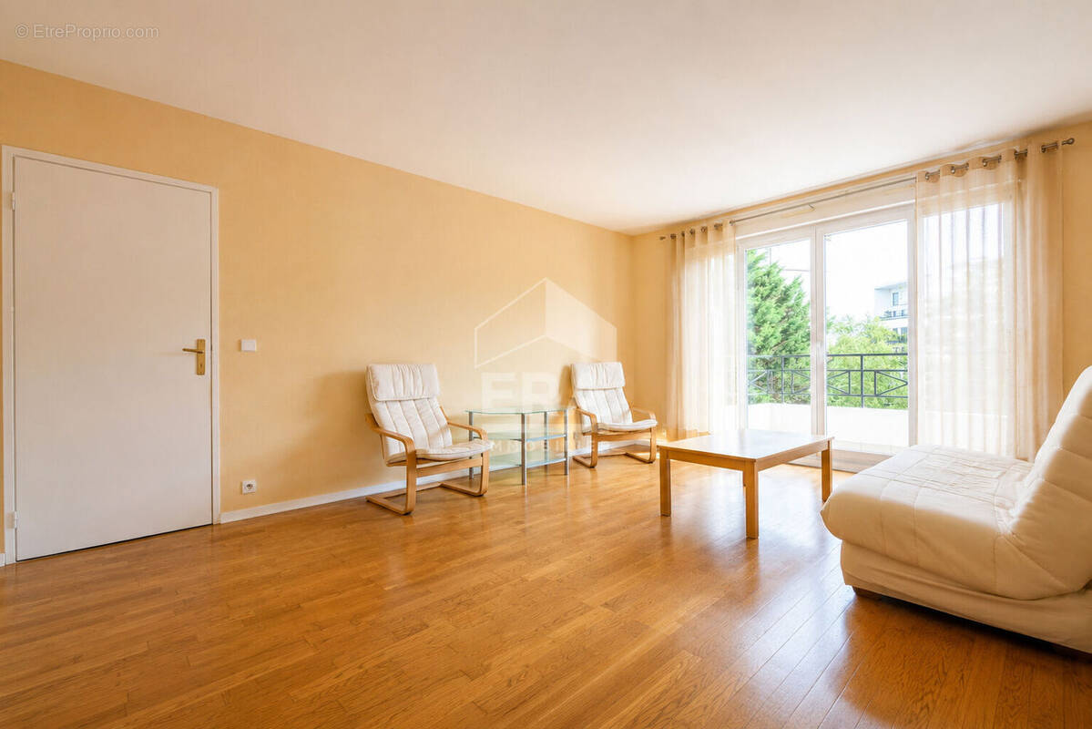 Appartement à ISSY-LES-MOULINEAUX