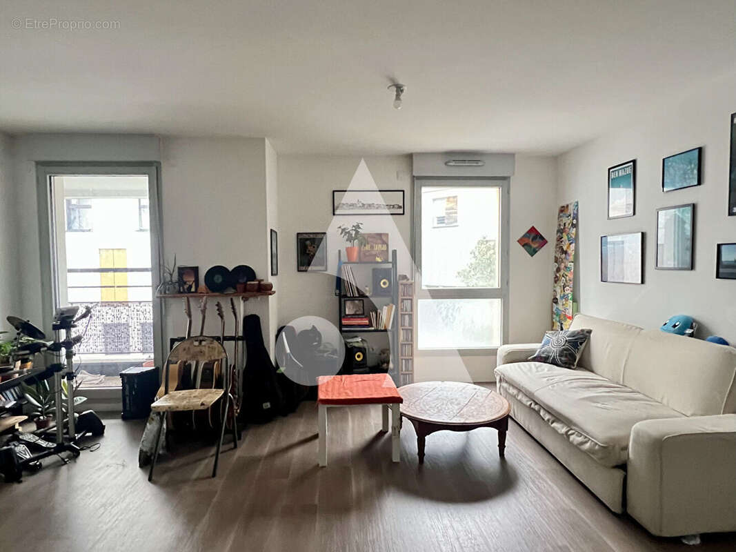 Appartement à AUBERVILLIERS