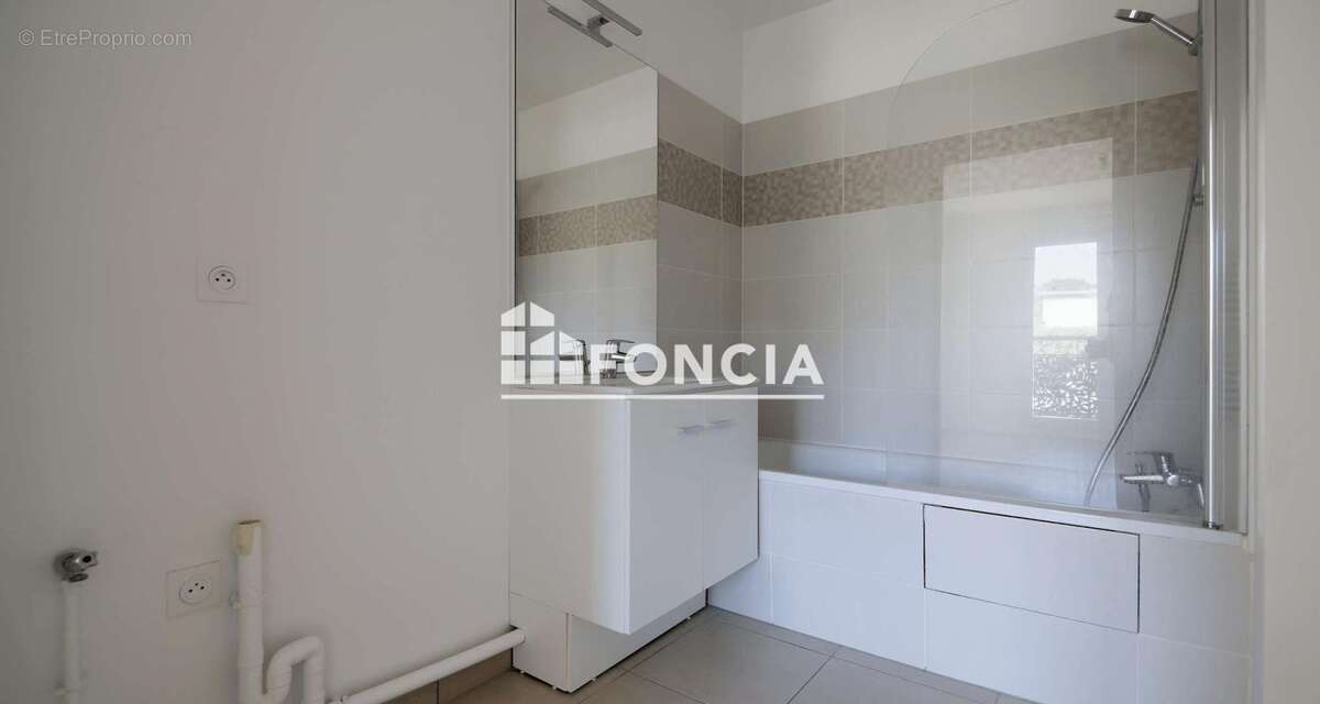 Appartement à DAMMARIE-LES-LYS