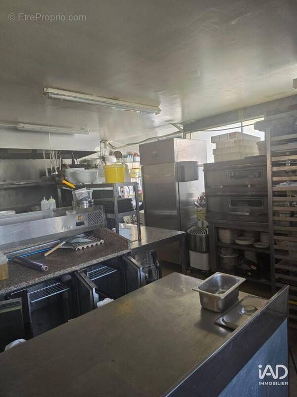 Photo 1 - Commerce à LA ROQUETTE-SUR-SIAGNE