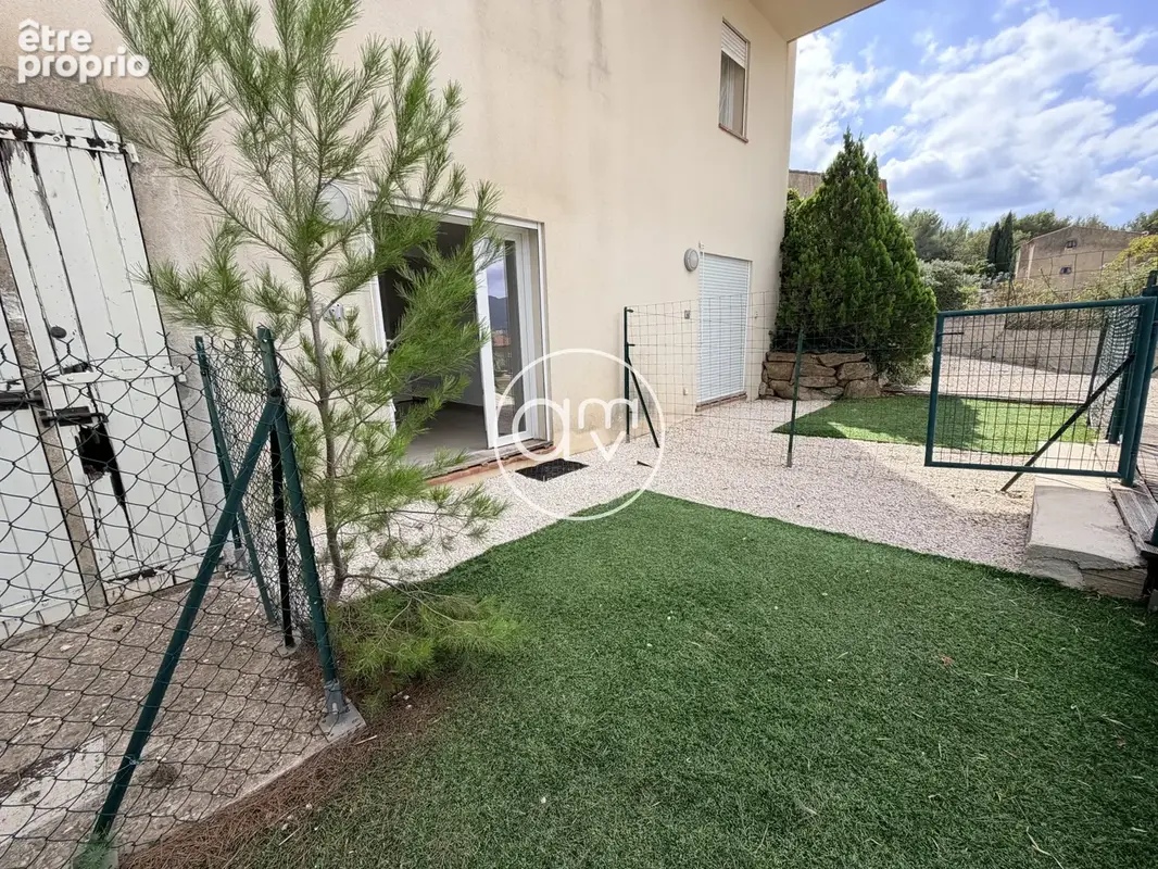 Appartement T2 avec vue - rez de jardin - parking - photo 3