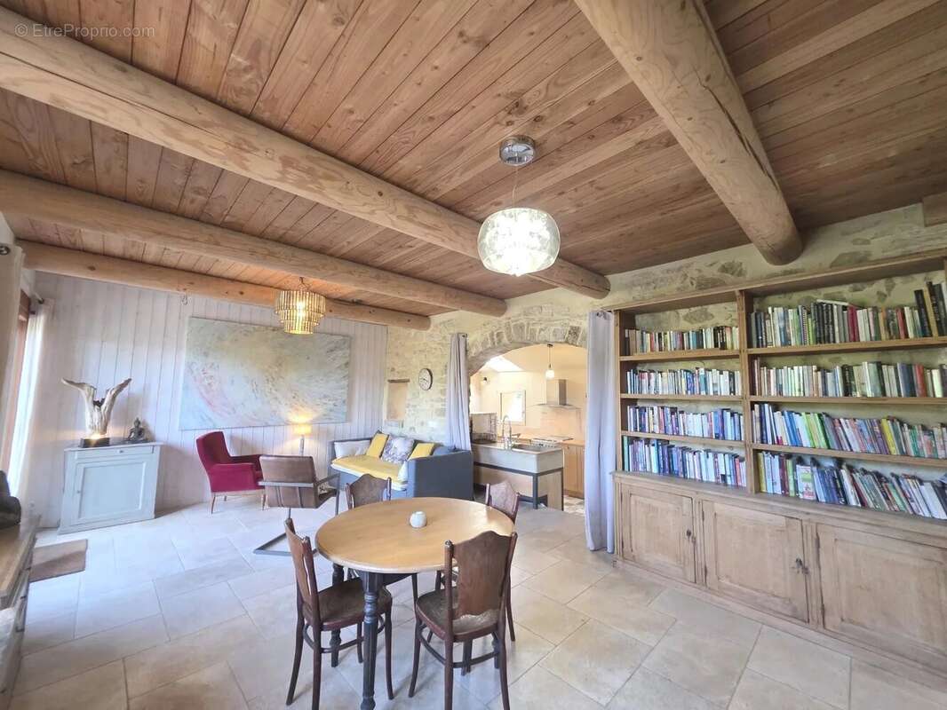 Maison à RUSTREL