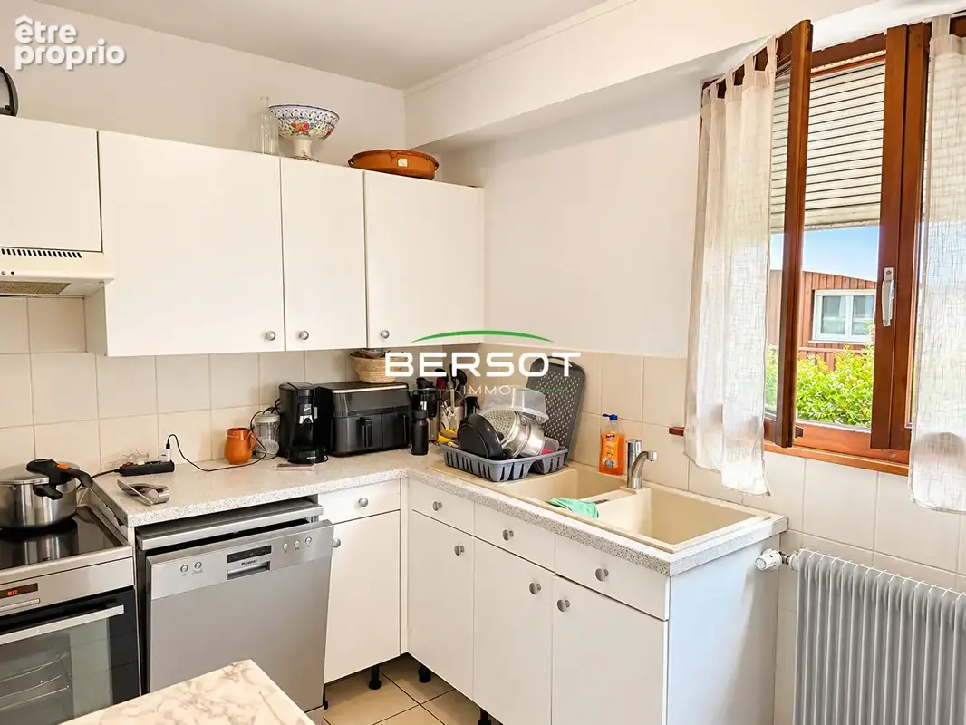 Thonon-les-bains ouest - spécial investisseur - t4 de 82 m² avec terrasse et garage - photo 2