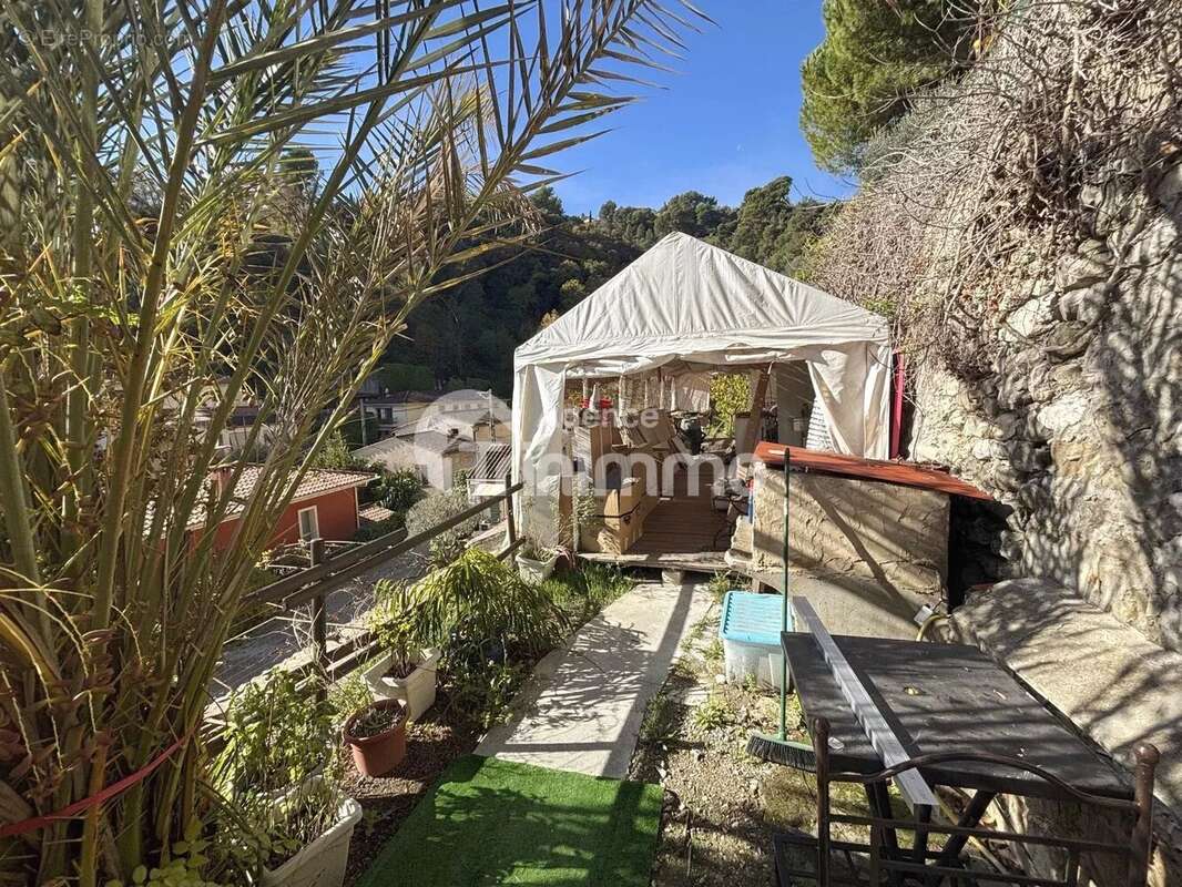 Maison à SAINT-ANDRE-DE-LA-ROCHE