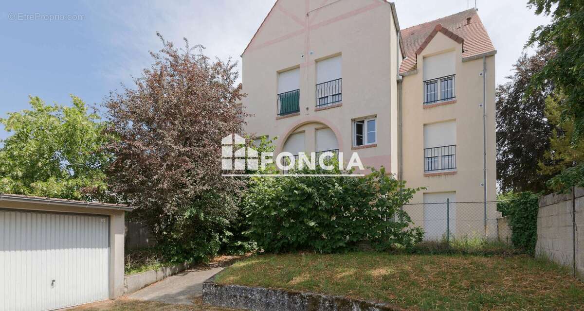 Appartement à DAMMARIE-LES-LYS