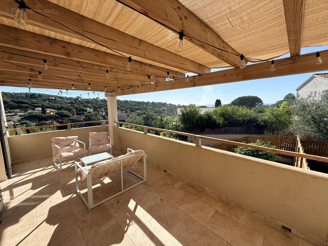 Maison à LES ISSAMBRES