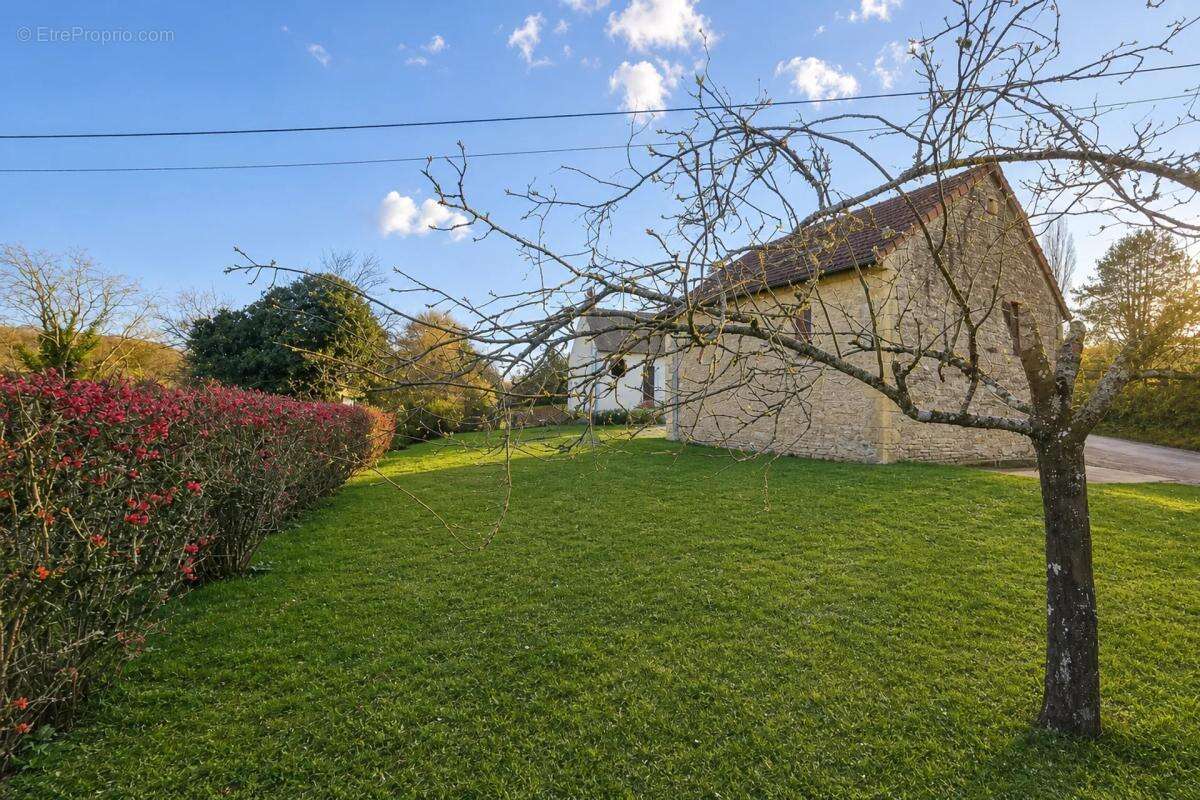 Charmante maison 3 pièces avec grand terrain - photo 10