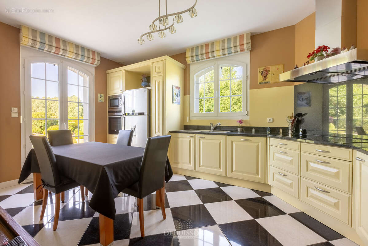 Maison à ANZIN-SAINT-AUBIN