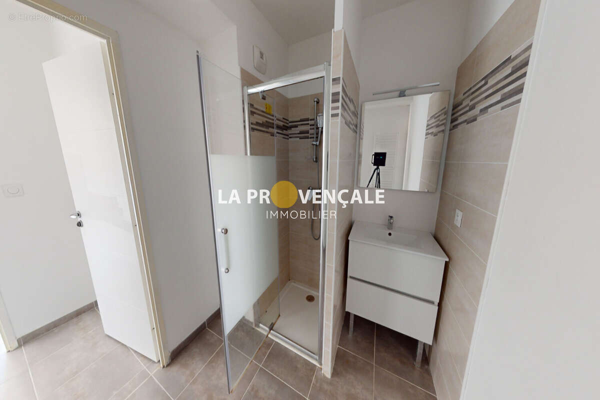 Appartement à GREASQUE