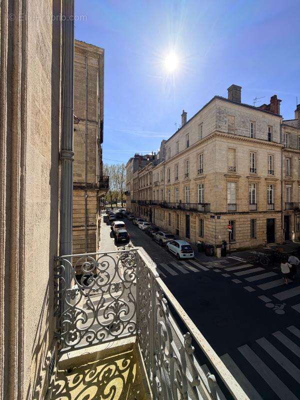 Appartement à BORDEAUX