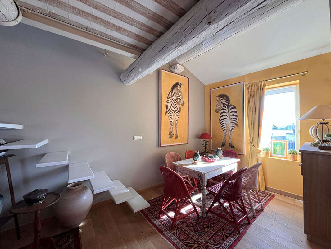 Appartement à L'ISLE-SUR-LA-SORGUE