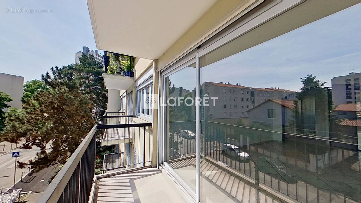 Appartement à LYON-8E