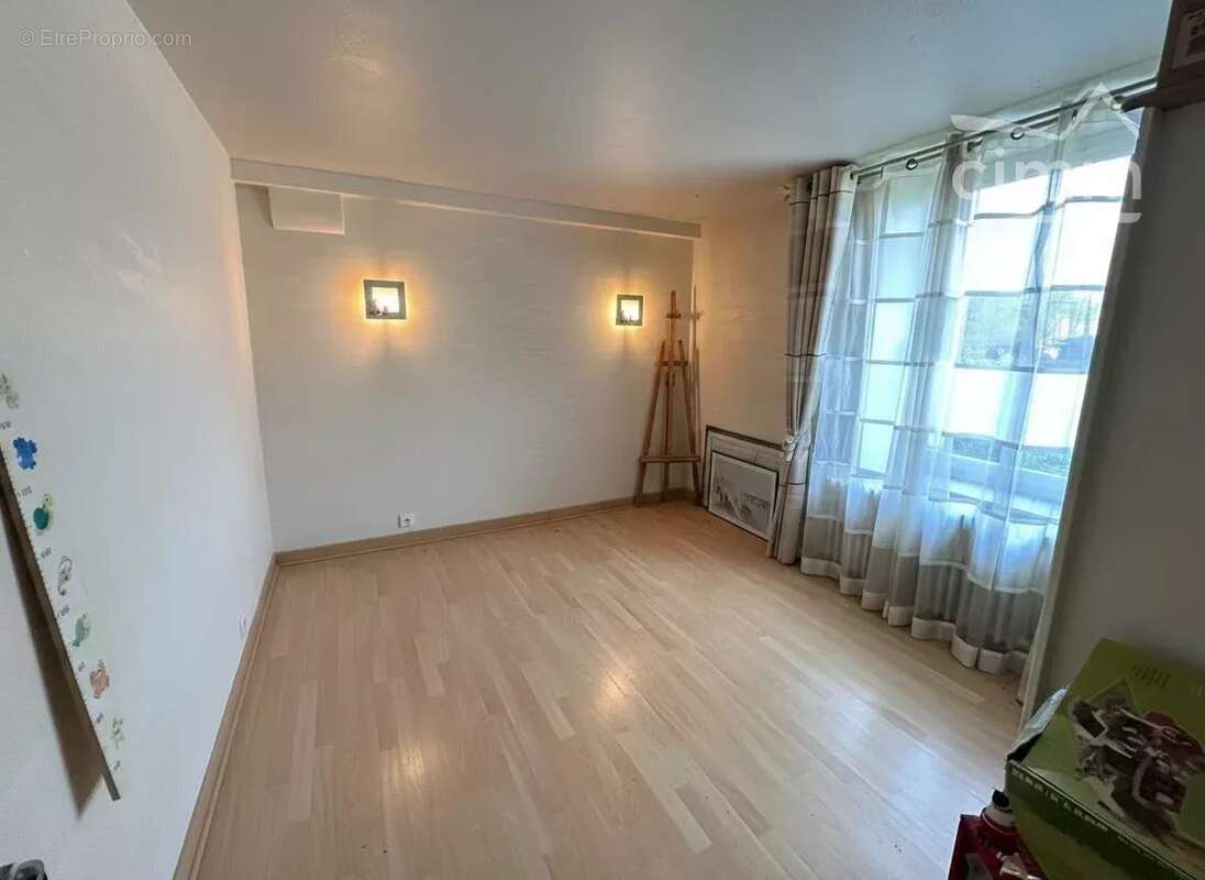 Maison à SAINT-CLAUDE-DE-DIRAY