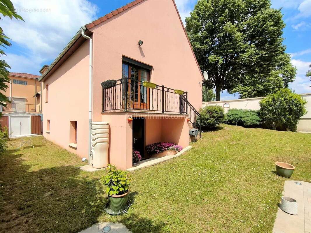 Maison à VITRY-SUR-SEINE