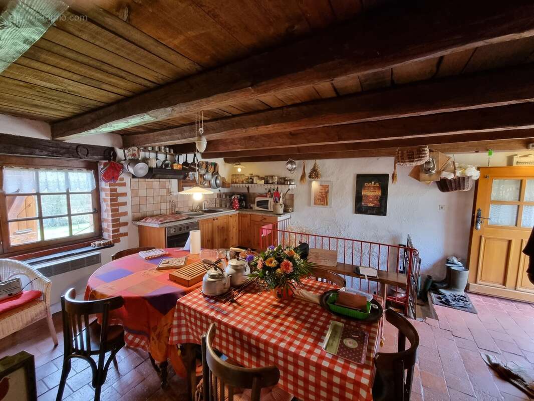 Maison à DOMPIERRE-LES-ORMES