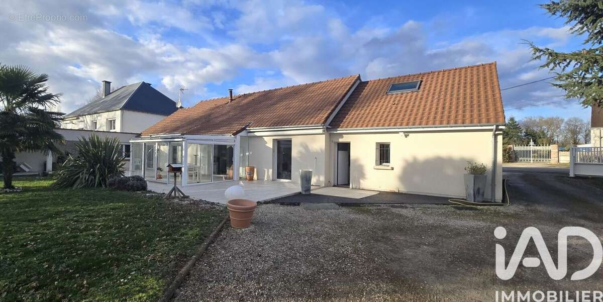 Maison 179 m² à Saint-Denis-En-Val  - photo 5