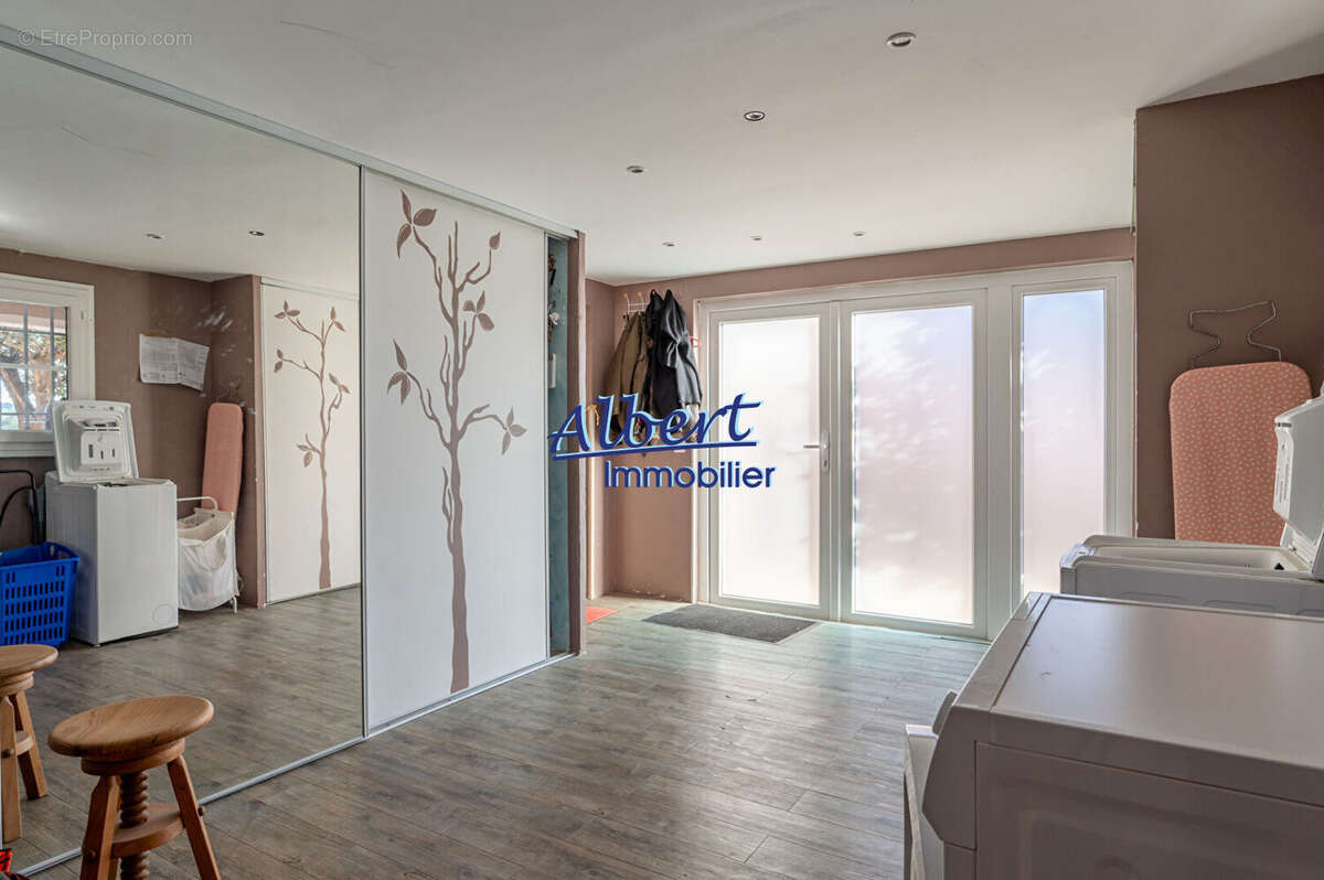 Villa spacieuse à vendre à Ollioules - Calme et confort garantis ! - photo 17