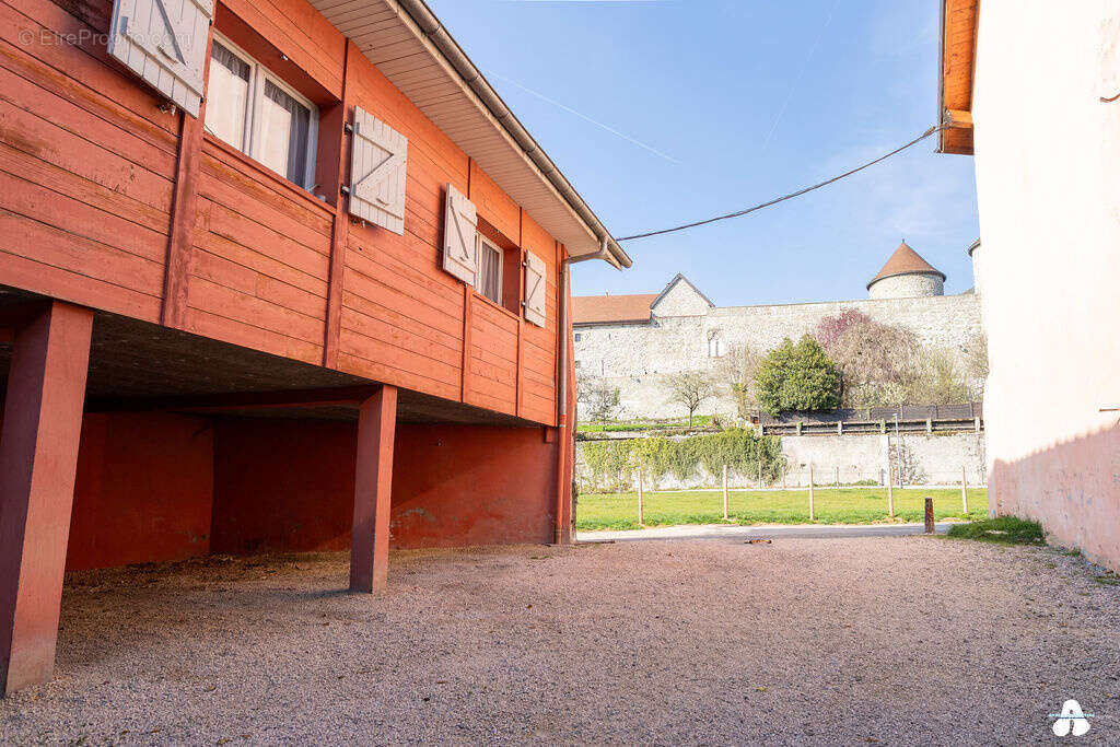 Appartement à BONNEVILLE