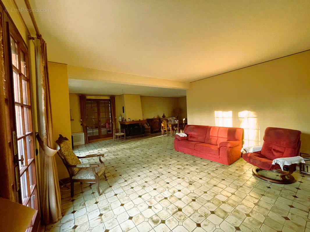 Maison à NOGENT-LE-PHAYE