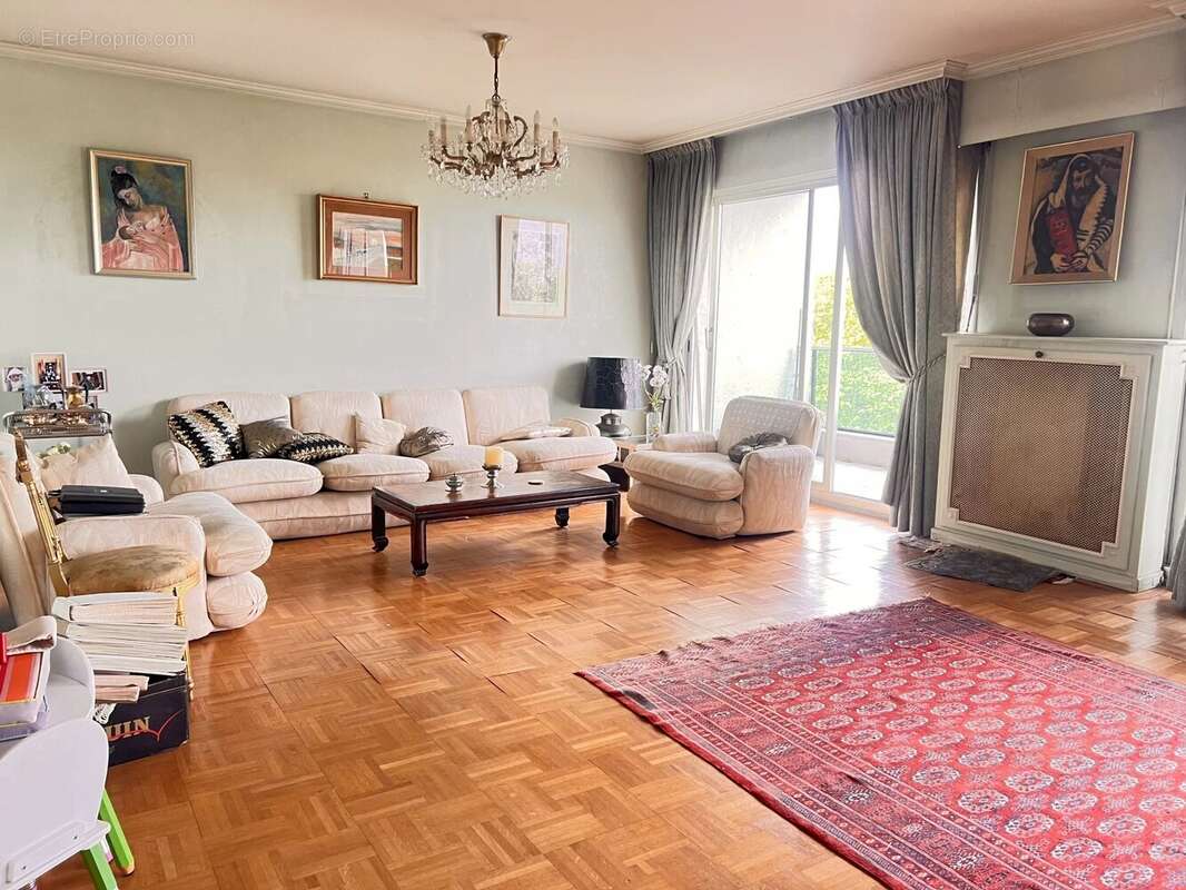 Appartement à PARIS-19E