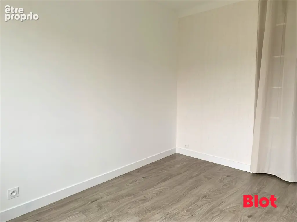 Appartement 3 pièces 52 m² à vendre à Fougeres (35300) - photo 7