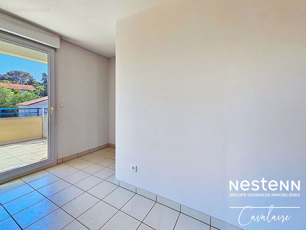 Coeur de ville Cavalaire-sur-Mer - 63 m² - Dernier étage - 2 chambres - 2 terrasses 75 m² et garage - photo 16