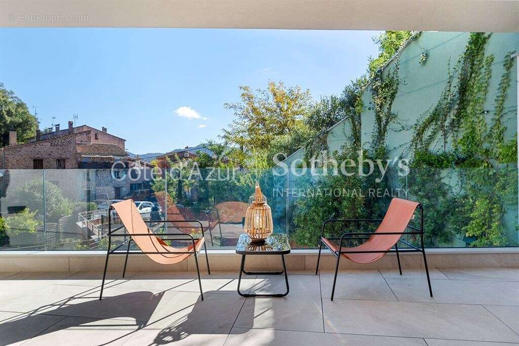 Appartement à LES ADRETS-DE-L'ESTEREL